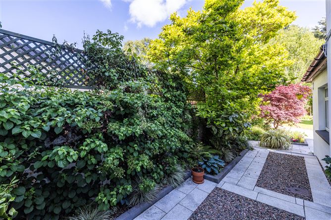 https://photos-a.propertyimages.ie/media/1/6/6/4927661/f3b10f78-bcef-4bb1-b4e6-9d89d44baf20_l.jpg