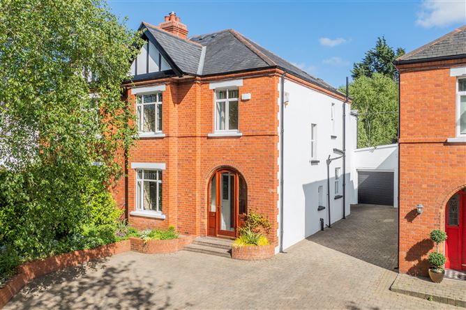 https://photos-a.propertyimages.ie/media/1/6/6/4927661/f3b10f78-bcef-4bb1-b4e6-9d89d44baf20_l.jpg