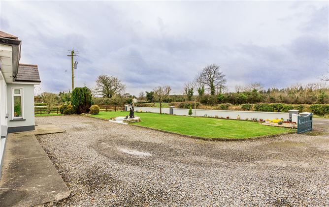 Ballindrimley Road, Castlerea, Co. Roscommon