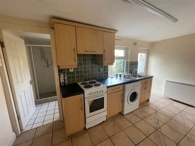 12 Saint Ursula's Terrace, Ballytruckle Road, Waterford