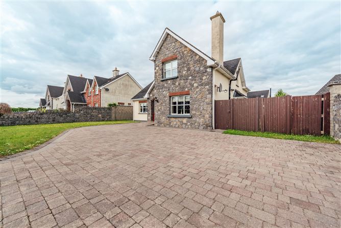 10 The Paddocks, Kildangan, Kildare