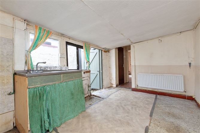 25 Ormond Square, Dublin 7