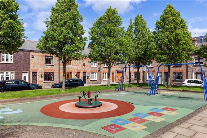 25 Ormond Square, Dublin 7