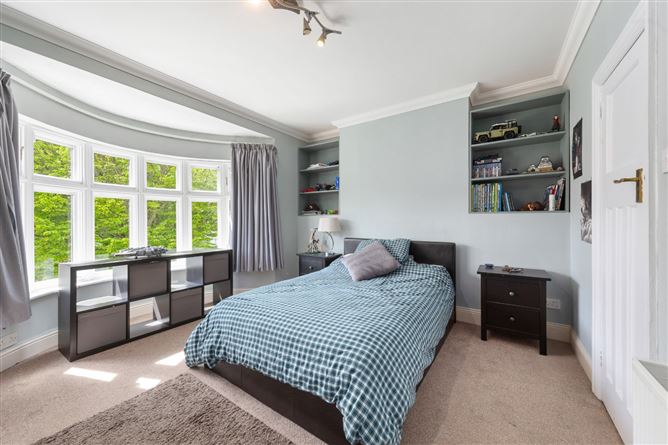 https://photos-a.propertyimages.ie/media/1/6/7/4997761/9c394711-0741-425c-8d33-5a251e7588ce_l.jpg