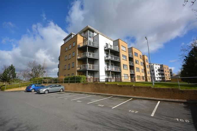 14 Kinsella Hall, Collegewood, Castleknock, Dublin 15