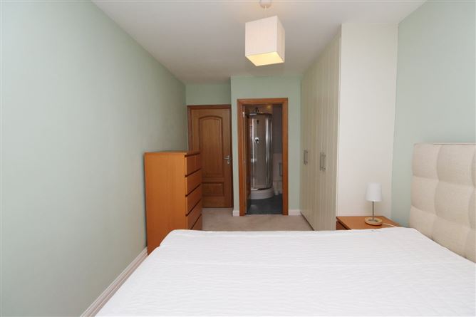 14 Kinsella Hall, Collegewood, Castleknock, Dublin 15