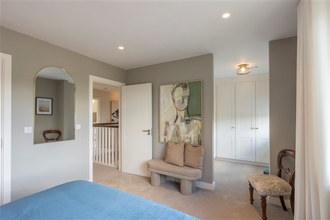https://photos-a.propertyimages.ie/media/1/6/8/4904861/f96d0f79-da98-41b3-828f-bc3dbaf65b77_l.jpg
