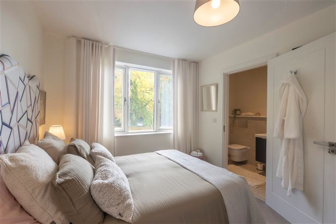 https://photos-a.propertyimages.ie/media/1/6/8/4904861/f96d0f79-da98-41b3-828f-bc3dbaf65b77_l.jpg