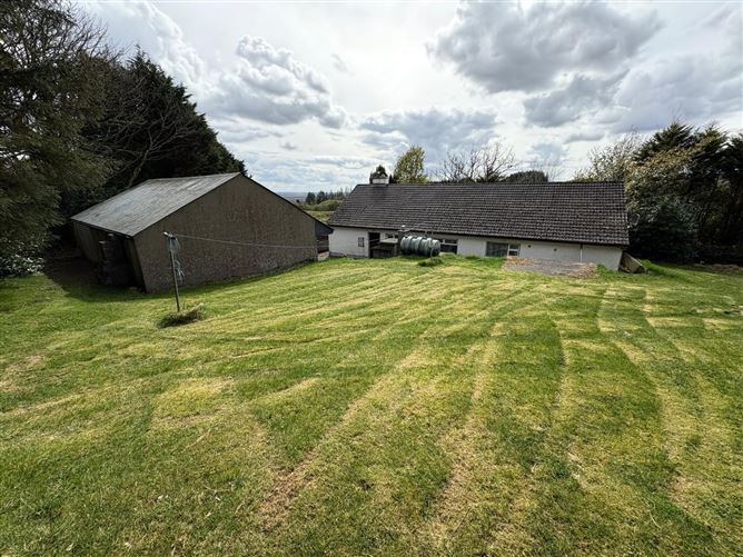 Sroove, Monasteraden, Sligo