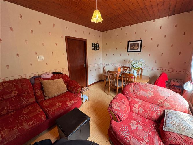 Sroove, Monasteraden, Sligo