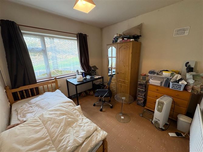 Sroove, Monasteraden, Sligo