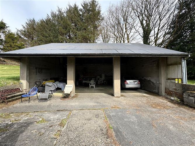 Sroove, Monasteraden, Sligo