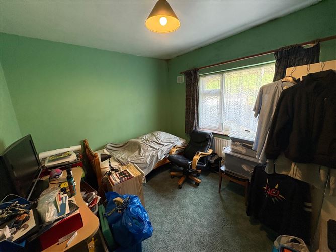 Sroove, Monasteraden, Sligo