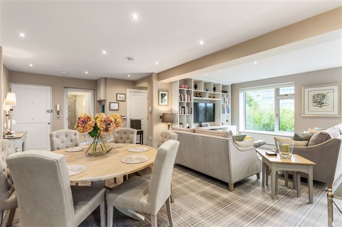 20 Renoir, St James's Court, Ballsbridge, Dublin 4