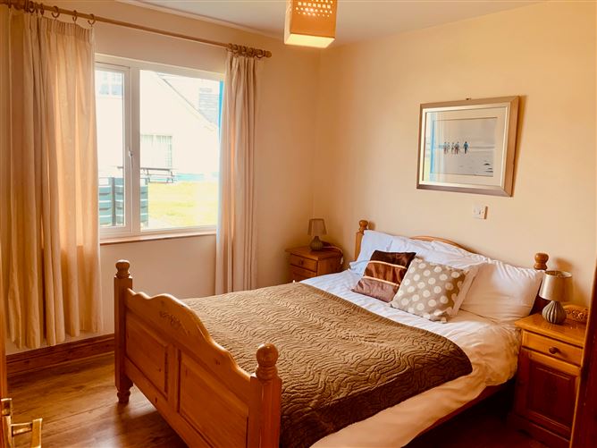 No. 16 Portbeg, Magheracar, Bundoran, Donegal