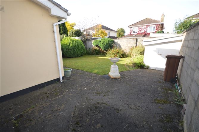 7 Weston Crescent, Lucan, Dublin