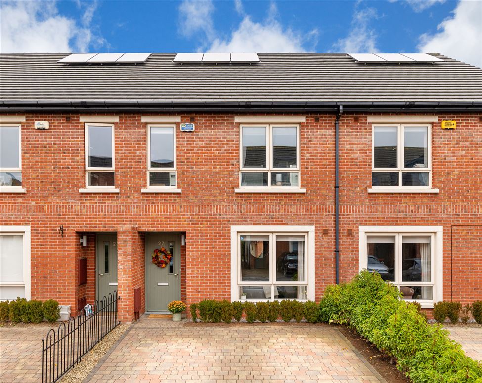 27 Parkside Court (With Attic Conversion), Balgriffin, Dublin 13
