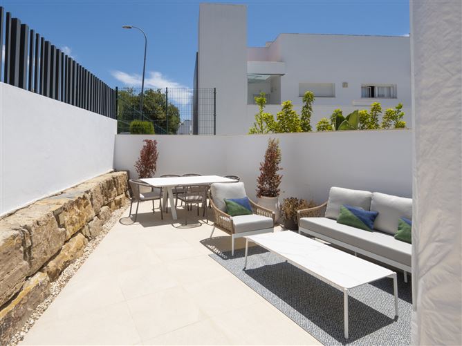 Spain, Marbella, Nueva Andalucia - COSTA-00970P
