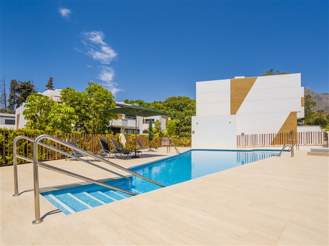 Spain, Marbella, Nueva Andalucia - COSTA-00970P