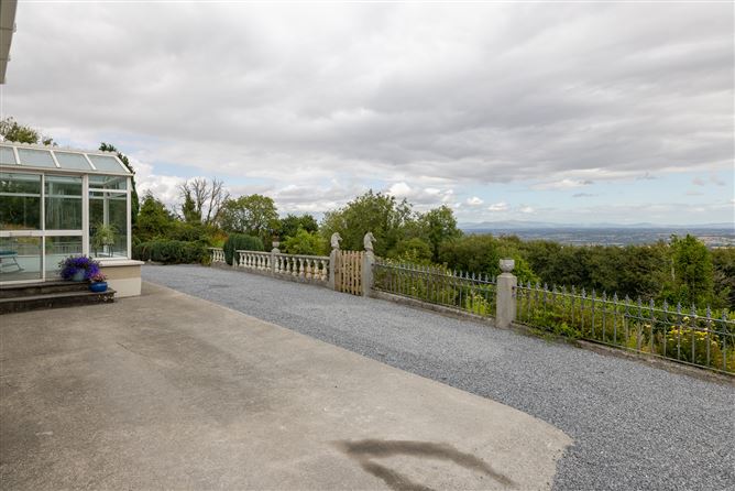 Photo 17 of 53 — Woodview House, Clogrennane , Carlow Town, Carlow
