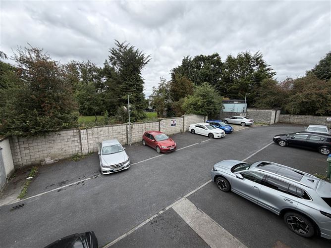 Photo 8 of 9 — 4 Mulcair Court, Limerick, County Limerick