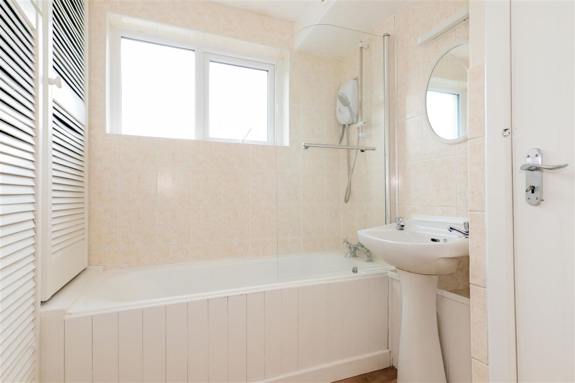 6 Corrib Terrace, Woodquay, Galway City