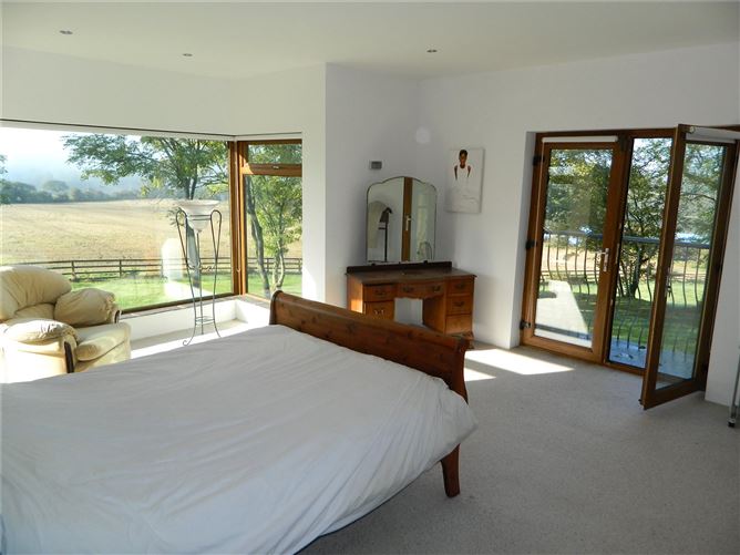 Lir House, Mashanaglass, Macroom, Co. Cork