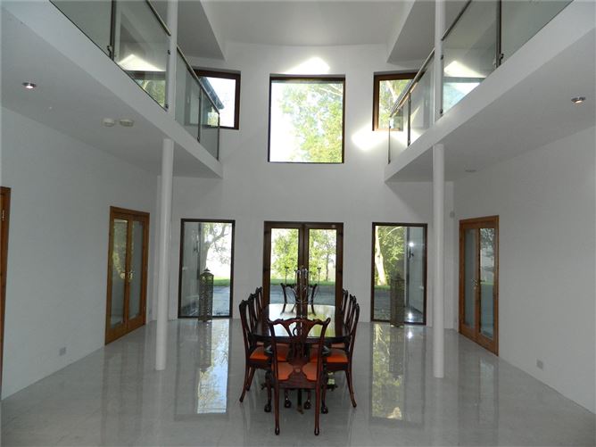 Lir House, Mashanaglass, Macroom, Co. Cork