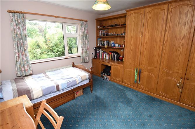2 Woodbrook, Rochestown, Cork