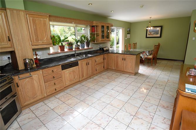 2 Woodbrook, Rochestown, Cork