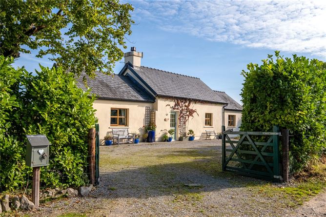 Sweetpea Cottage,Lismacrory,Ballingarry,Roscrea,Co. Tipperary 