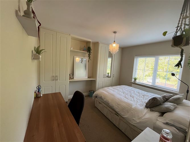 8 Oak Park, Castleredmond, Midleton, Cork