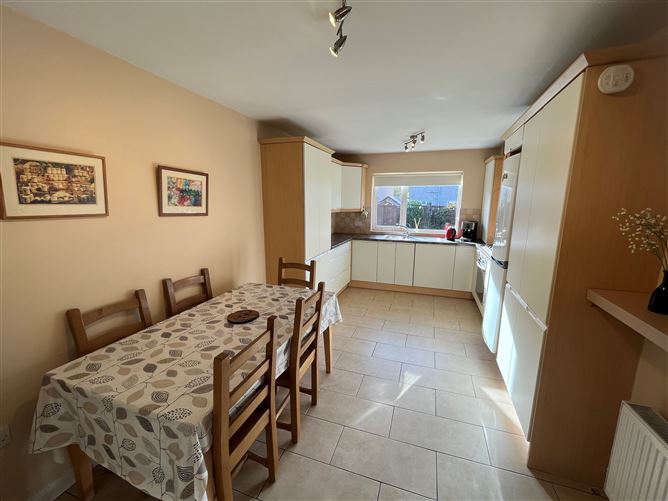 8 Oak Park, Castleredmond, Midleton, Cork