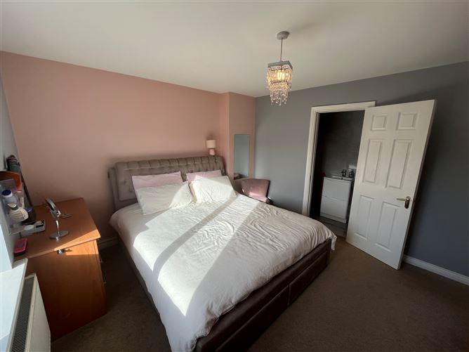 8 Oak Park, Castleredmond, Midleton, Cork