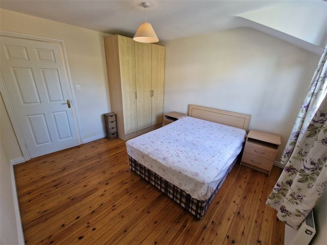63 Westwood, Golf Links Road, Ennis, Co. Clare
