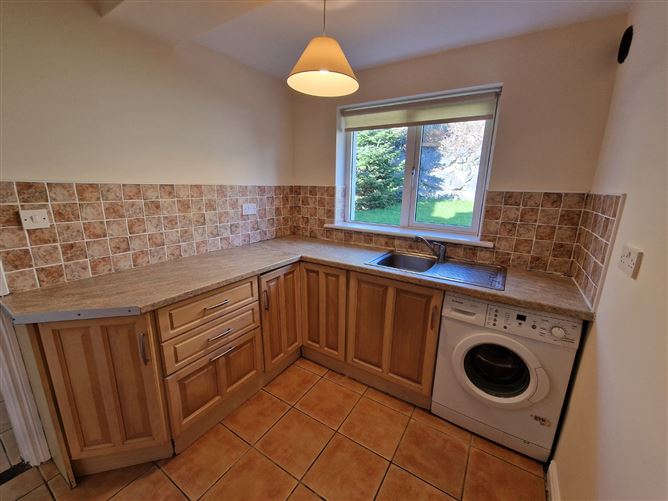 63 Westwood, Golf Links Road, Ennis, Co. Clare
