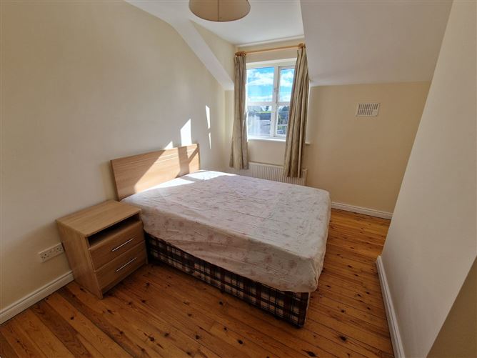 63 Westwood, Golf Links Road, Ennis, Co. Clare