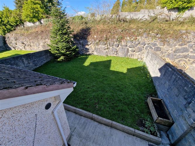 63 Westwood, Golf Links Road, Ennis, Co. Clare