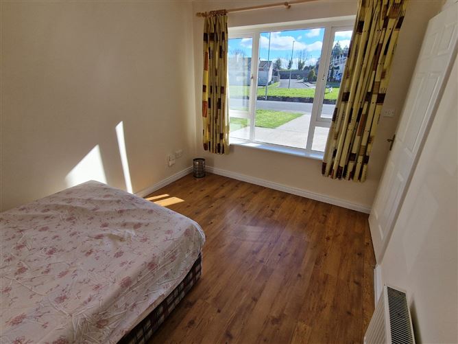 63 Westwood, Golf Links Road, Ennis, Co. Clare