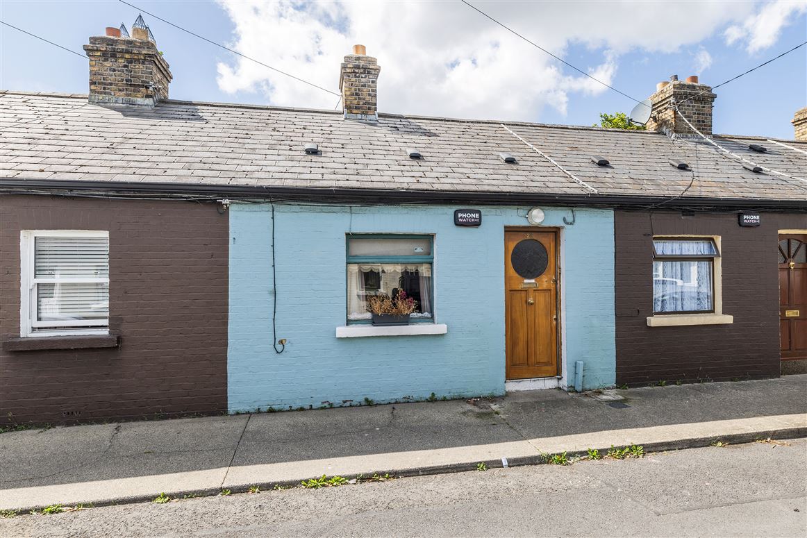 24 Sarsfield Street, Sallynoggin, Co. Dublin