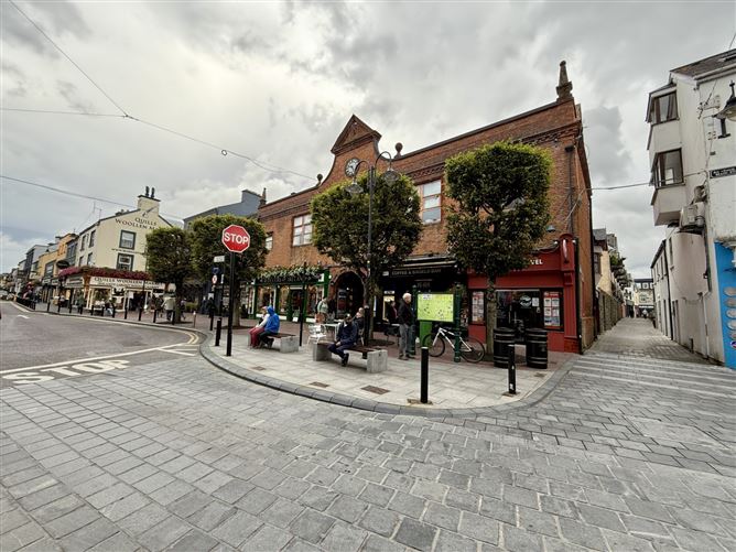 Office Space, The Old Town Hall, Market Cross, Killarney