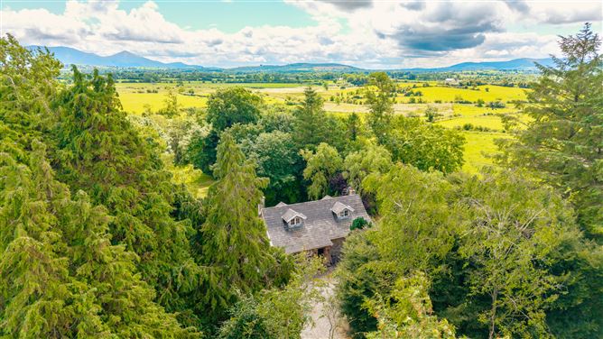 Connifer House, Breansha , Emly, Tipperary