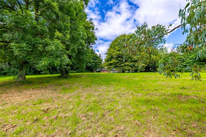 Connifer House, Breansha , Emly, Tipperary
