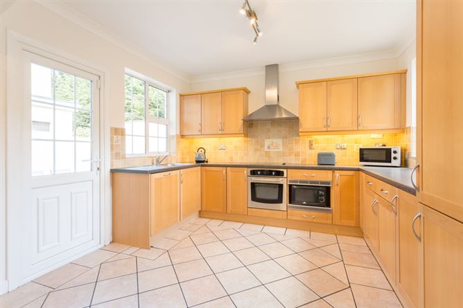 33 The Court, Cypress Downs, Templeogue, Dublin 6W
