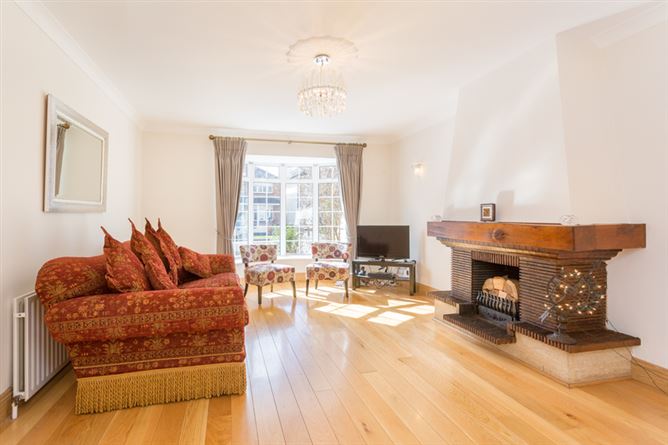 33 The Court, Cypress Downs, Templeogue, Dublin 6W
