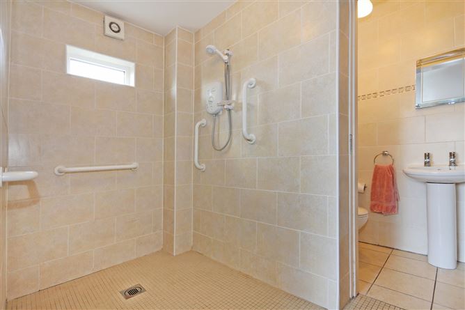 87 Ashbrook Gardens, Ennis Road, Limerick