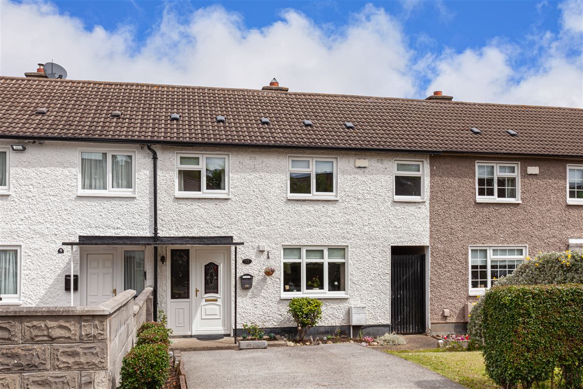 11 Carrickmount Drive, Churchtown, Dublin 14 - Lynam Auctioneers ...