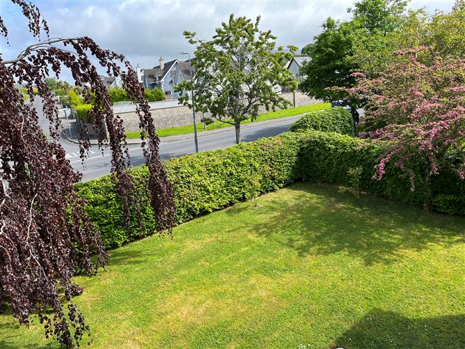 49 Shoreside, Ballina, Tipperary