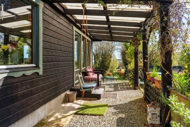 Cockadoodledoo, Killakee Road, Rathfarnham, Dublin 16