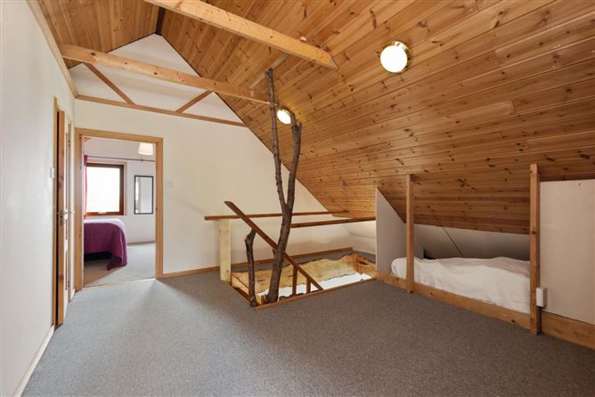 Cockadoodledoo, Killakee Road, Rathfarnham, Dublin 16